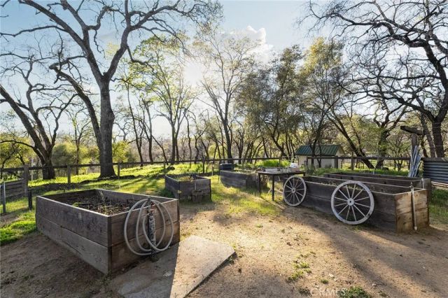 123 Grand Oak Drive, Oroville, CA 95966