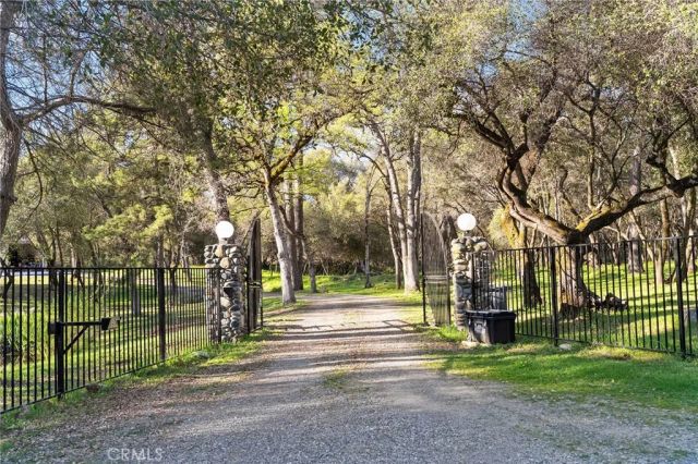 123 Grand Oak Drive, Oroville, CA 95966