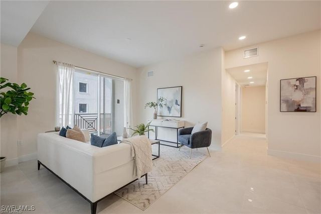 26600 ROSEWOOD POINT DR B-105, Bonita Springs, FL 34135