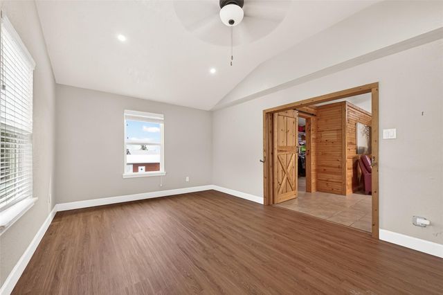 5407 Baldwin Drive, East Bernard, TX 77448