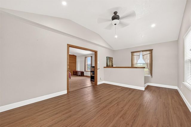 5407 Baldwin Drive, East Bernard, TX 77448