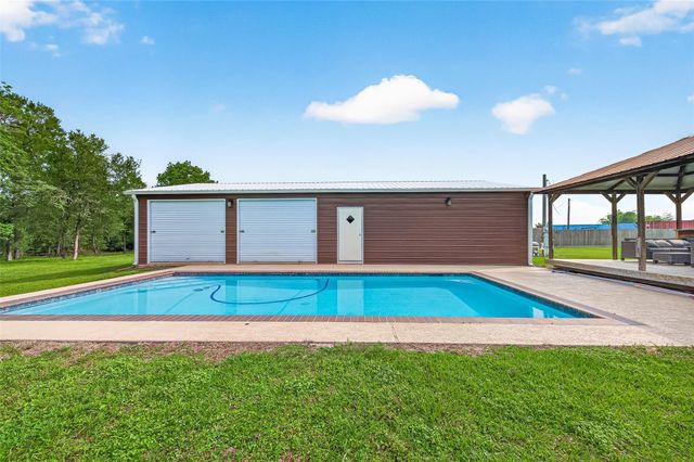 5407 Baldwin Drive, East Bernard, TX 77448