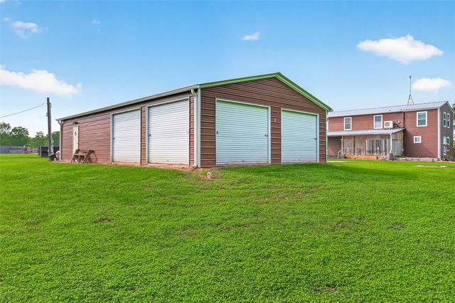 5407 Baldwin Drive, East Bernard, TX 77448