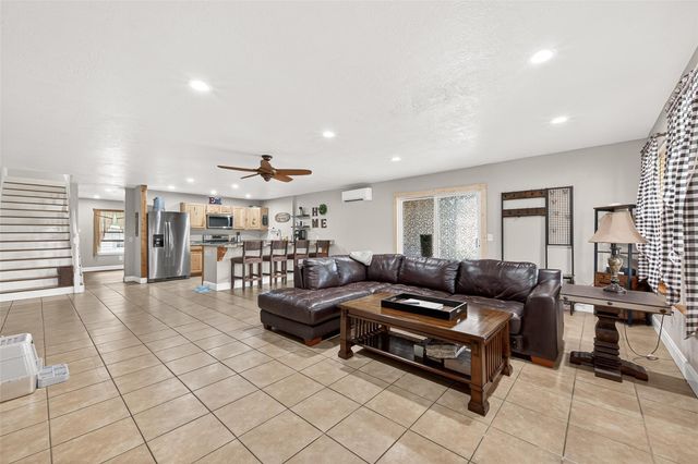 5407 Baldwin Drive, East Bernard, TX 77448