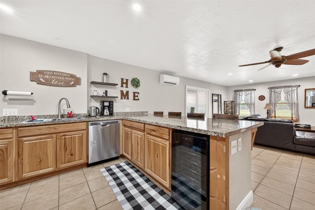 5407 Baldwin Drive, East Bernard, TX 77448