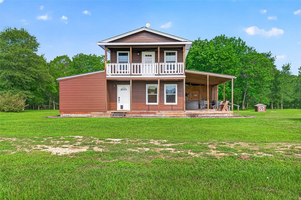 5407 Baldwin Drive, East Bernard, TX 77448