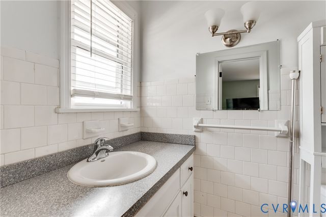 7438 Generals Dr, Mechanicsville, VA 23111