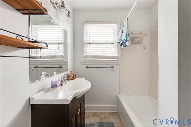 7438 Generals Dr, Mechanicsville, VA 23111