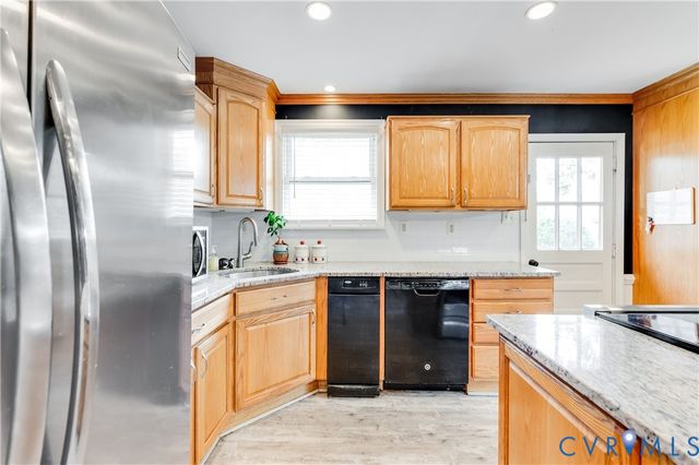 7438 Generals Dr, Mechanicsville, VA 23111