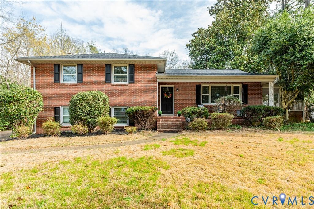7438 Generals Dr, Mechanicsville, VA 23111