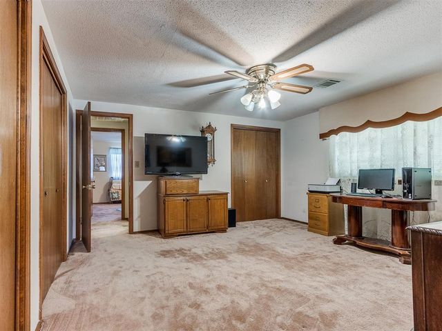 720 Penn Lane, Moore, OK 73160