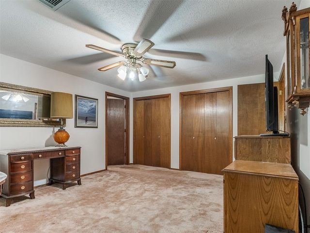 720 Penn Lane, Moore, OK 73160