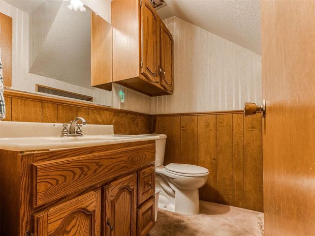 720 Penn Lane, Moore, OK 73160