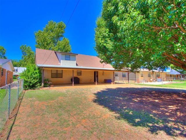 720 Penn Lane, Moore, OK 73160