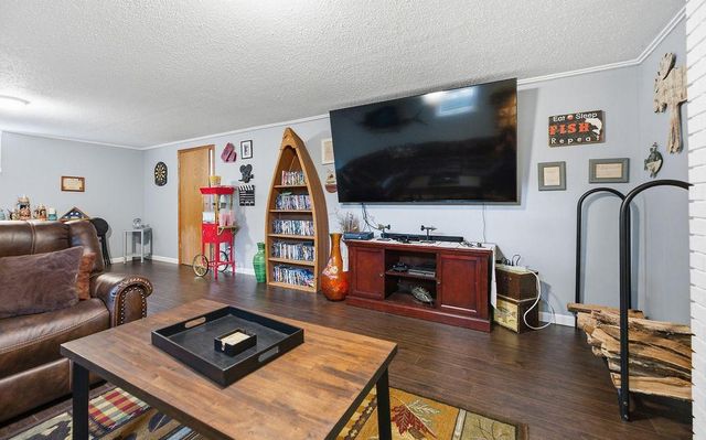 2419 27th Avenue S, Fargo, ND 58103