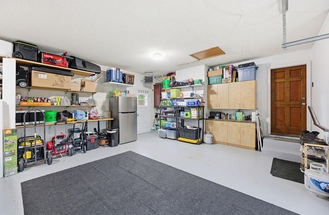 2419 27th Avenue S, Fargo, ND 58103