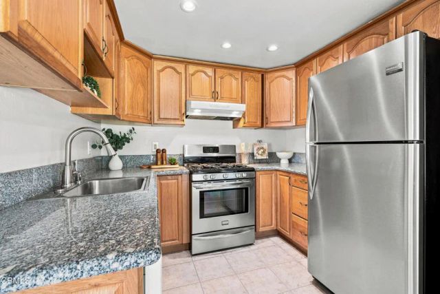 859 W 13th Street 2, Azusa, CA 91702
