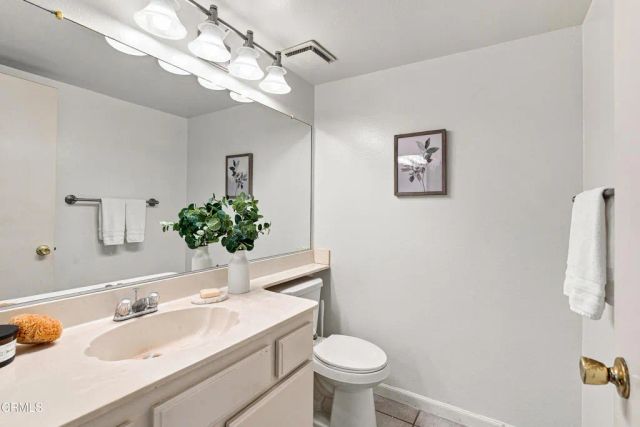 859 W 13th Street 2, Azusa, CA 91702