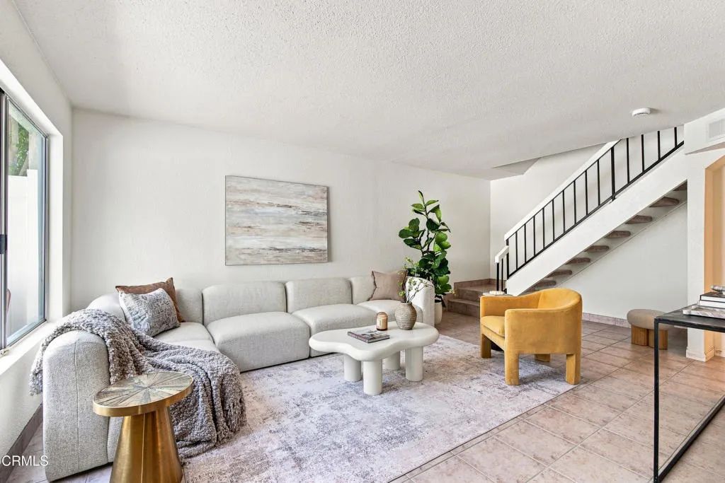 859 W 13th Street 2, Azusa, CA 91702
