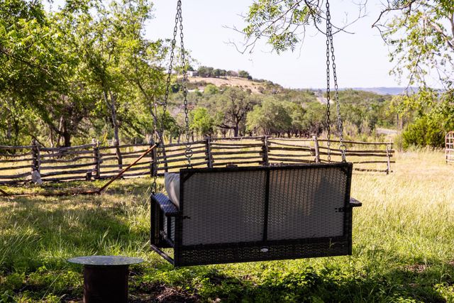 684 Stoneleigh RD, Center Point, TX 78010