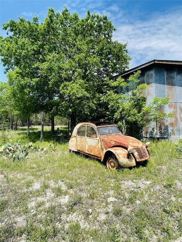 684 Stoneleigh RD, Center Point, TX 78010