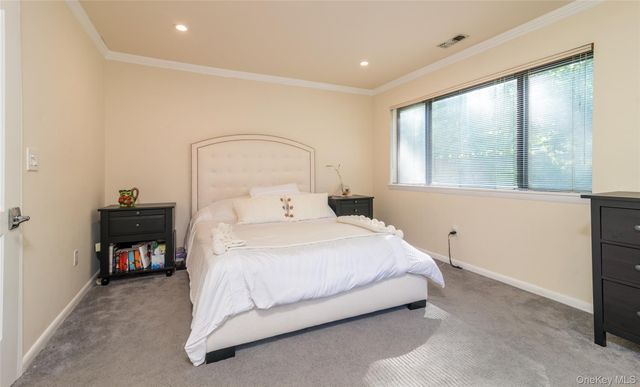 327 N Greeley Avenue, Chappaqua, NY 10514