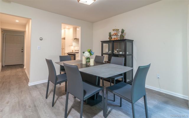 327 N Greeley Avenue, Chappaqua, NY 10514