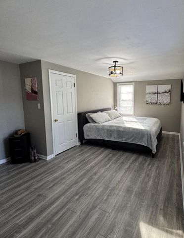 725 S 119th STREET, West Allis, WI 53214
