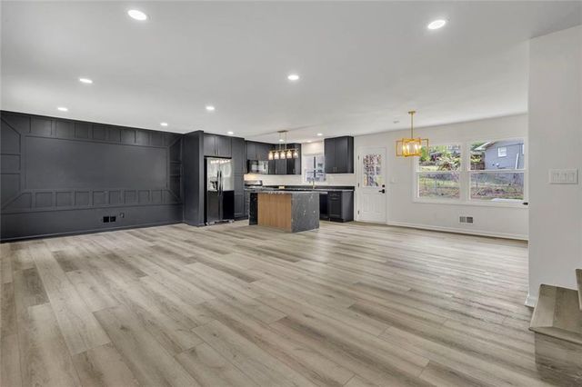 3706 Chesapeake Way, Atlanta, GA 30344