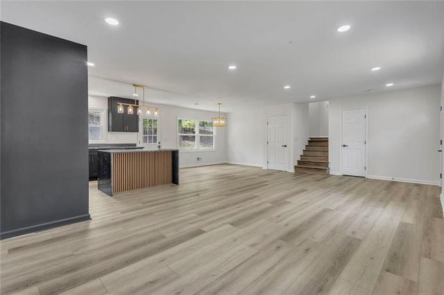 3706 Chesapeake Way, Atlanta, GA 30344