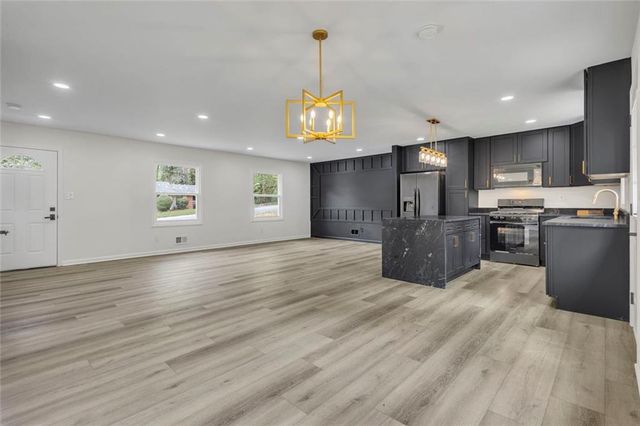 3706 Chesapeake Way, Atlanta, GA 30344