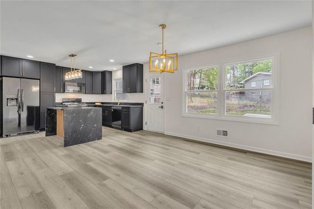 3706 Chesapeake Way, Atlanta, GA 30344