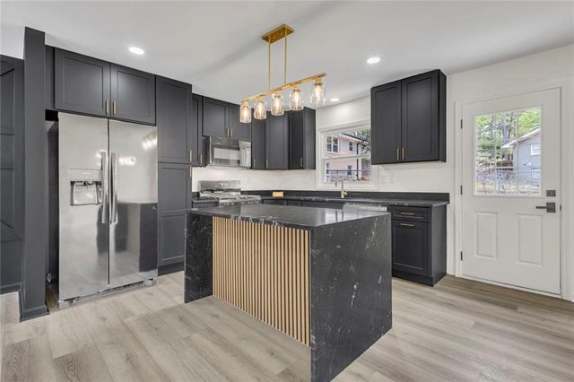 3706 Chesapeake Way, Atlanta, GA 30344