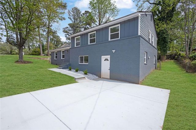 3706 Chesapeake Way, Atlanta, GA 30344