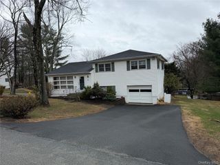 21 Crescent Place, Monroe, NY 10950