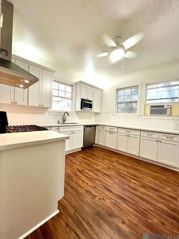 1339 Perkins, Baton Rouge, LA 70806