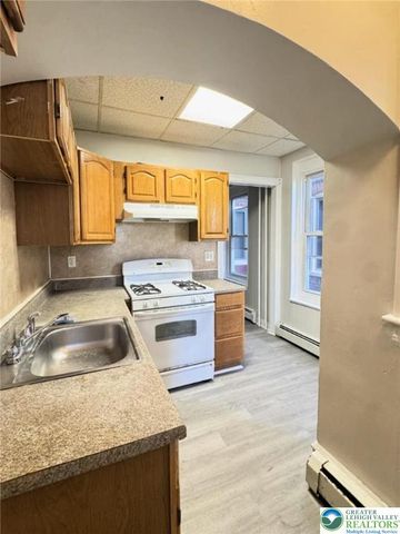 741 North 9th Street, Allentown City, PA 18102