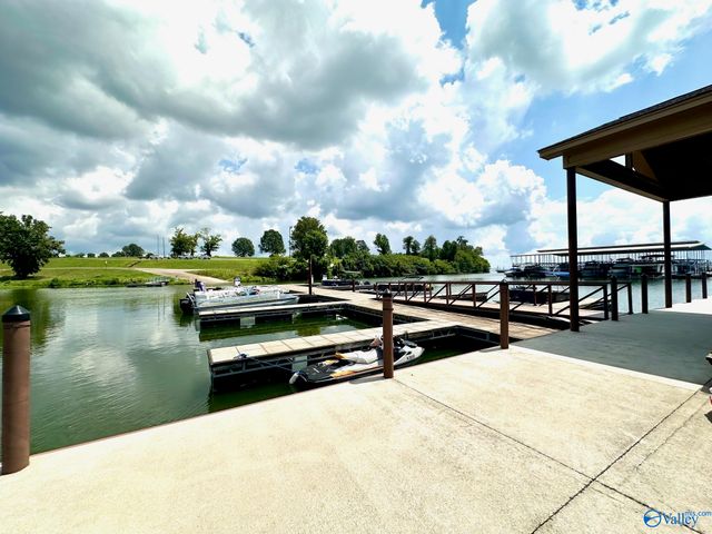 5329 Bay Village Drive, Athens, AL 35611