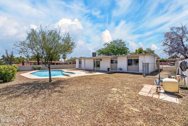 7745 E 34th Street, Tucson, AZ 85710