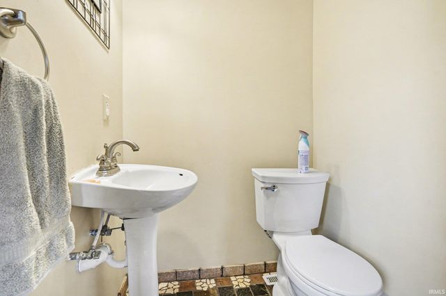 706 California Street, South Bend, IN 46616