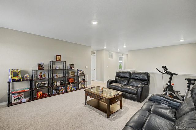 15704 Roslyn Street, Thornton, CO 80602