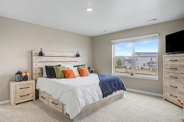 15704 Roslyn Street, Thornton, CO 80602