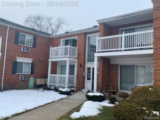 2440 PARMENTER Boulevard 211, Royal Oak, MI 48073