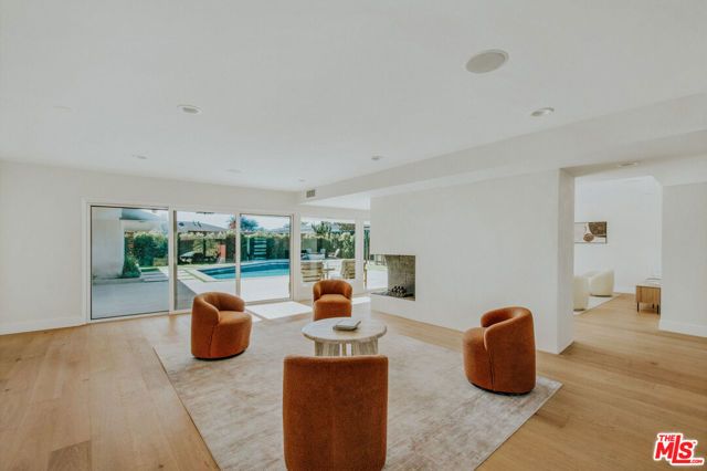 4204 Olympiad Drive, Los Angeles, CA 90043