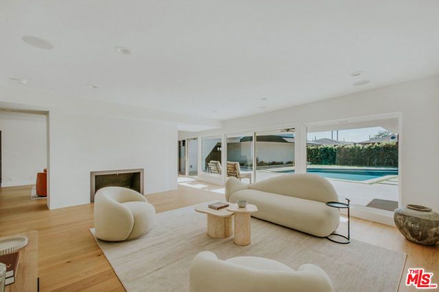 4204 Olympiad Drive, Los Angeles, CA 90043