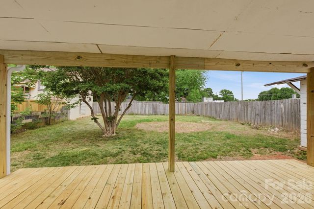 3620 2nd Avenue SW, Hickory, NC 28602
