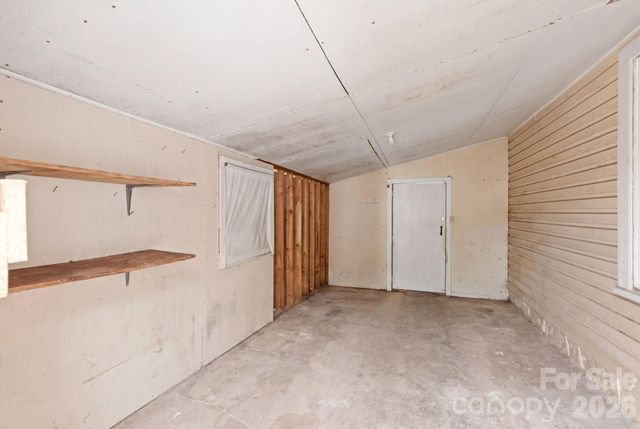 3620 2nd Avenue SW, Hickory, NC 28602