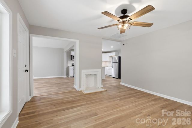 3620 2nd Avenue SW, Hickory, NC 28602