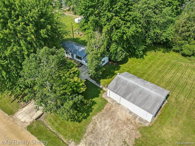 9486 Miramichi Drive, Evart, MI 49631
