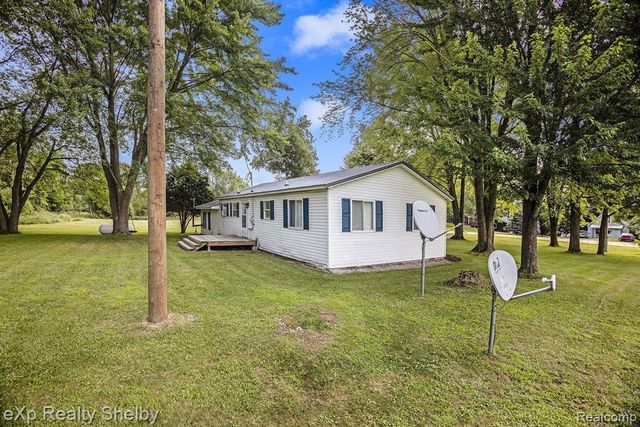 9486 Miramichi Drive, Evart, MI 49631